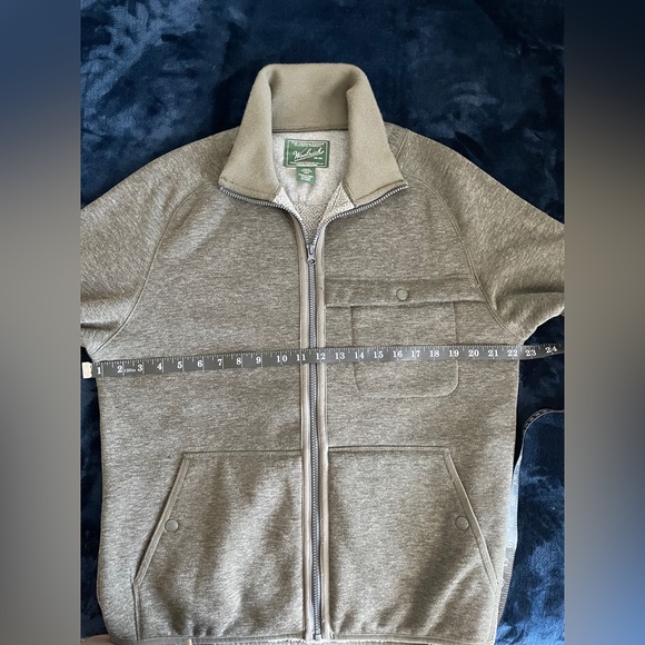 Woolrich Men's green zip-up jacket with hand pockets, chest pocket Size Medium - Picture 3 of 16